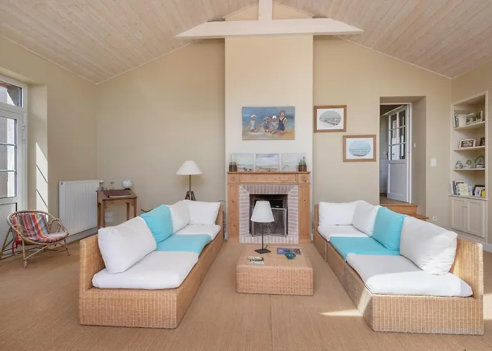 Familiale Pour 11 Personnes A 300m De La