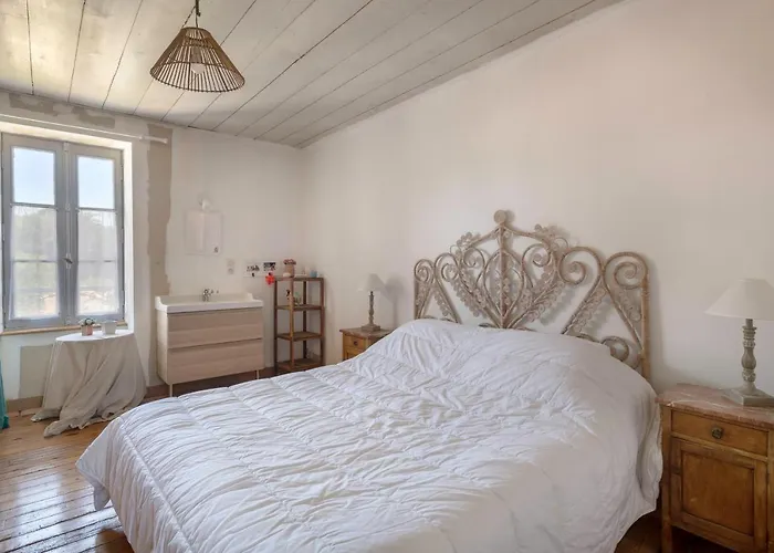 Familiale Pour 11 Personnes à 300m De La