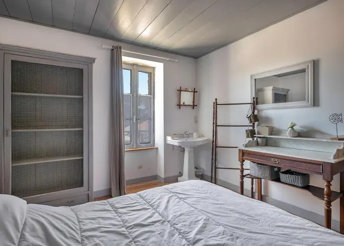 Hébergement de vacances Familiale Pour 11 Personnes à 300m De La *